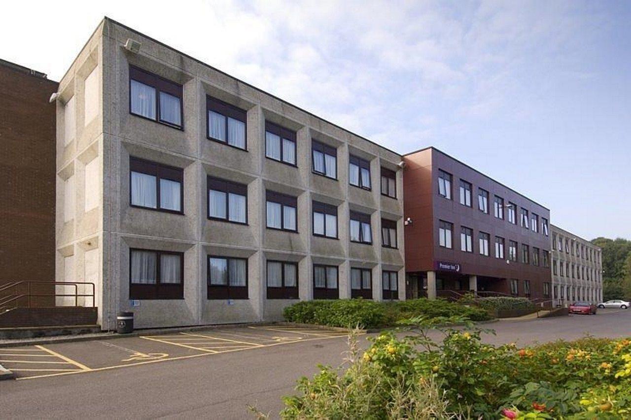 Premier Inn Cardiff Roath Exterior photo